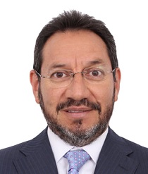 Dr. Fernando Vallejo
