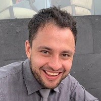 Dr. Carlos Guerrero Solís